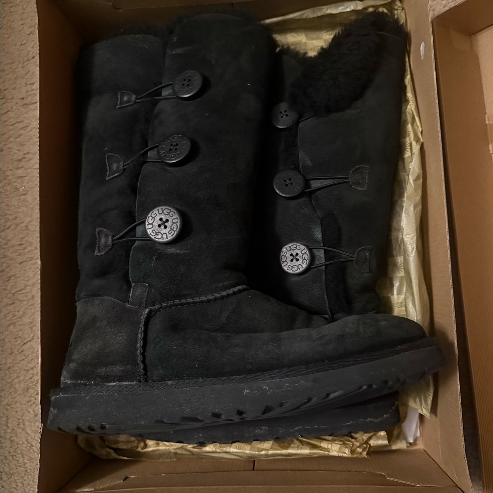 UGG Bailey ButtonTriplet Boots, Black - Picture 5 of 9